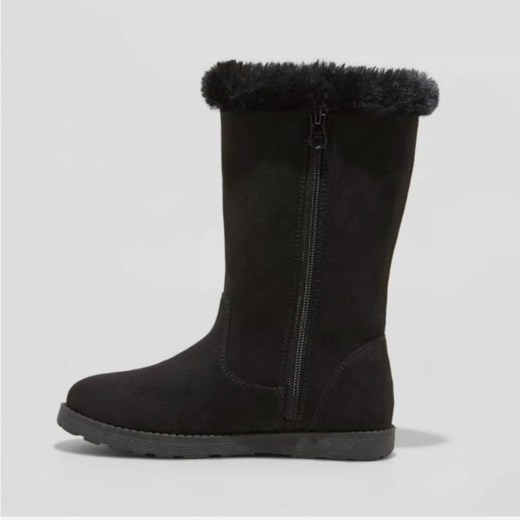 CAT & JACK Kids Black Fuzzy Boots - Picture 2 of 10